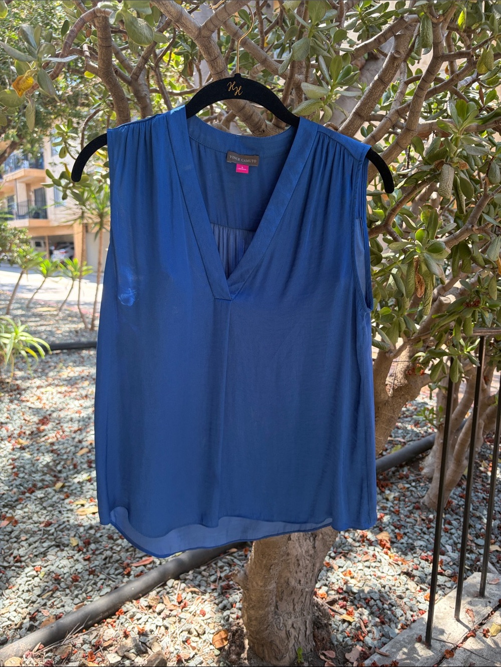 Vince Camuto top